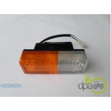 LAMPA SEMNALIZARE DREAPTA FATA